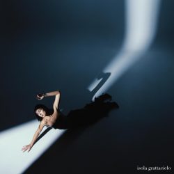 ginevra Lamborghini in  Isola grattacielo – Comunicato Stampa