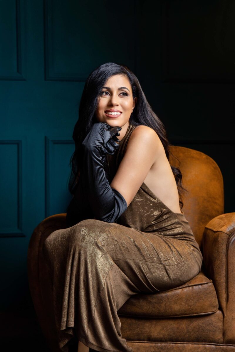 Amira: "Vieni con me" il singolo d'esordio 